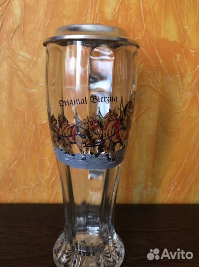 Пивная кружка с крышкой