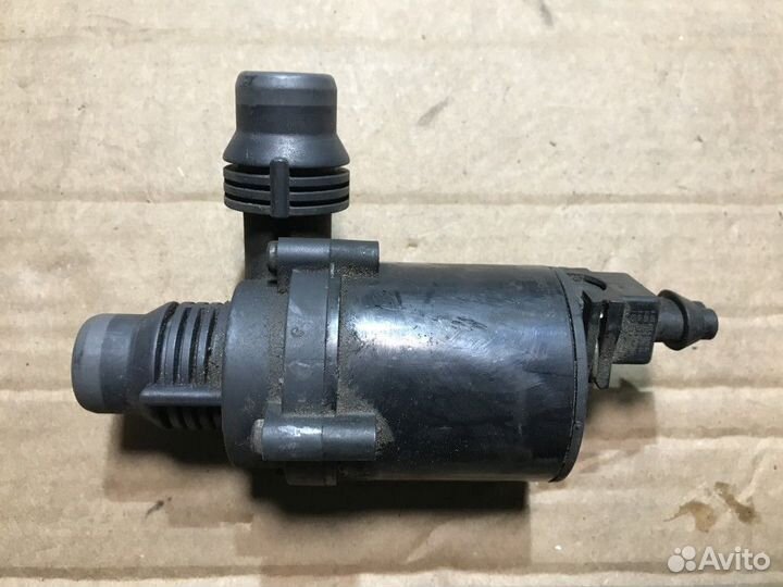64116951549 Дополнительная помпа ож BMW E70 E71