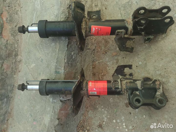 Амортизаторы для nissan tiida передние