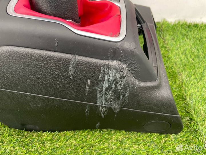 Консоль салона Jeep Wrangler JL 2020