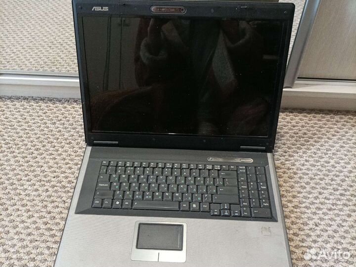 Ноутбук asus