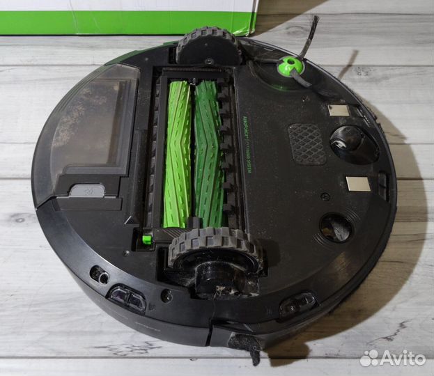 Робот-пылесос iRobot Roomba j7