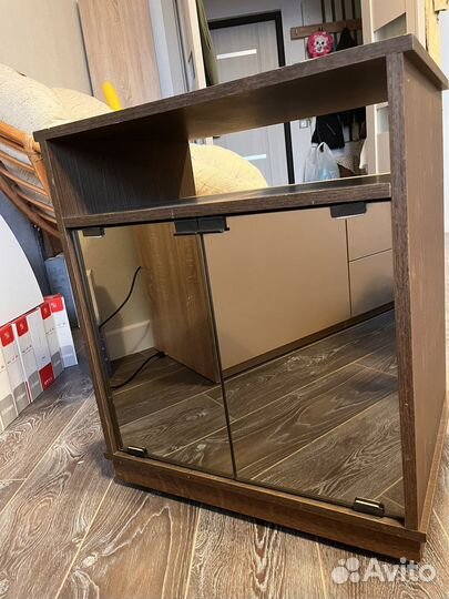 Тумба под телевизор