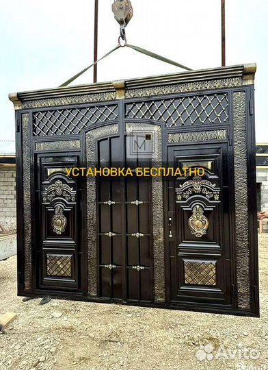 Ворота в Каспийске с ковкой на заказ