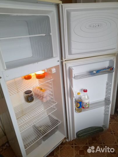 Холодильник б/у