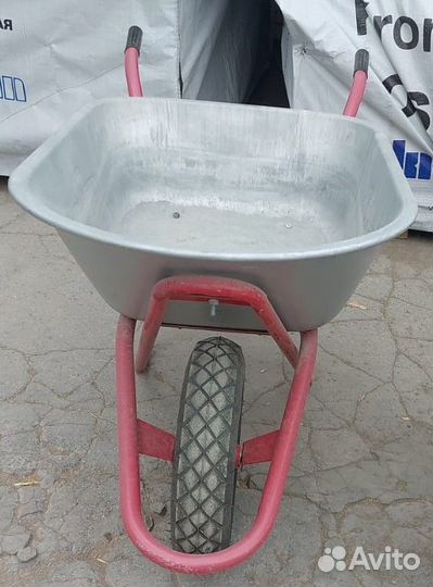 Тачка строительная усиленная