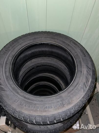 Nokian Tyres Hakkapeliitta R 215/65 R16 93M