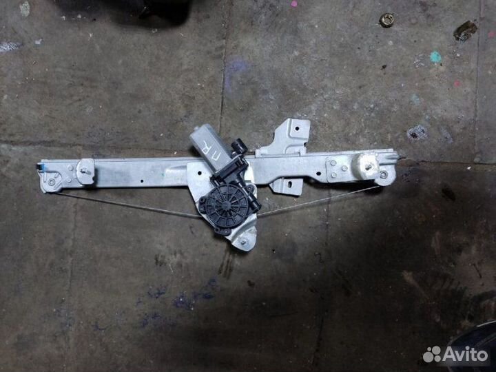 Стеклоподъемник передний правый Лада Ларгус Кросс