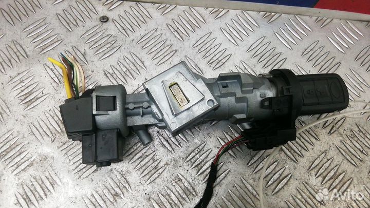 Замок зажигания Land Rover Discovery 3 (2004-2009)