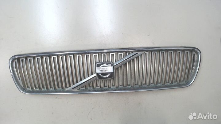 Решетка радиатора Volvo V50, 2006