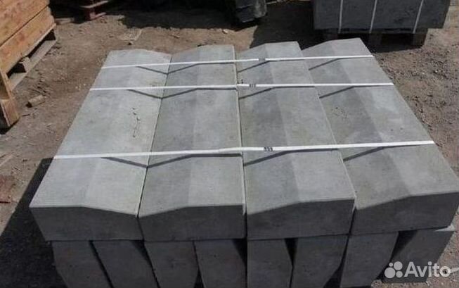 Бордюр дорожный