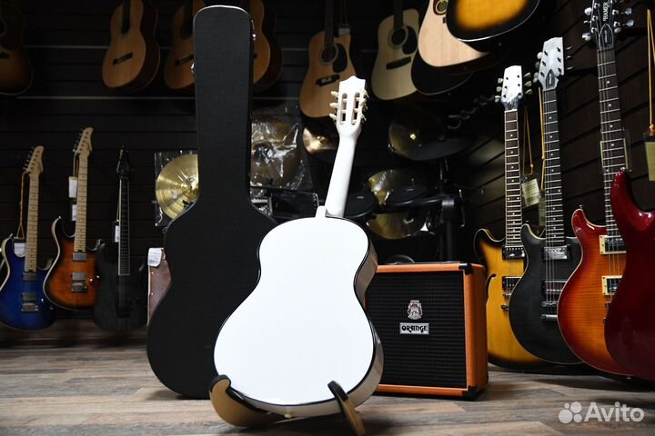 Классическая гитара 3/4 MR + Аксессуар