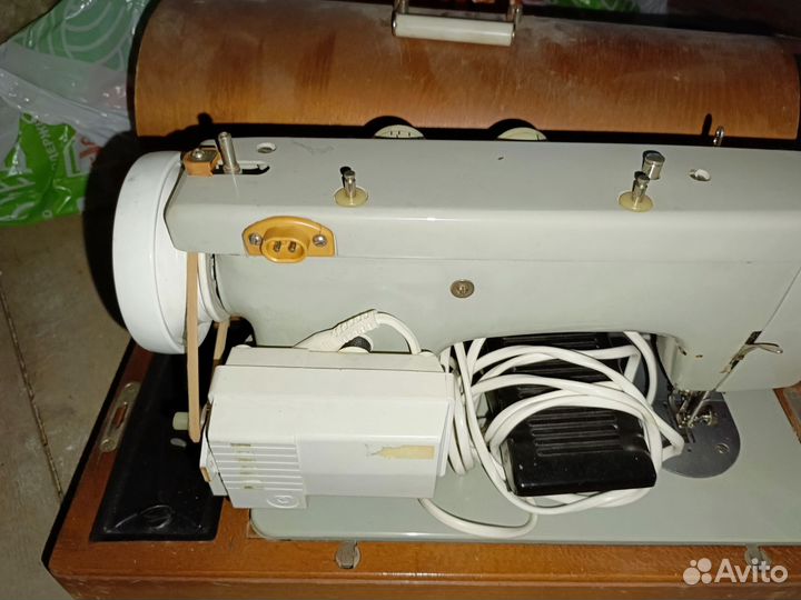 Швейная машинка подольск 142