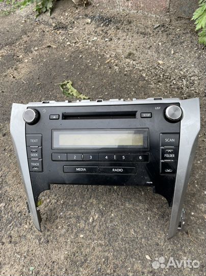 Штатное головное устройство toyta camry 50