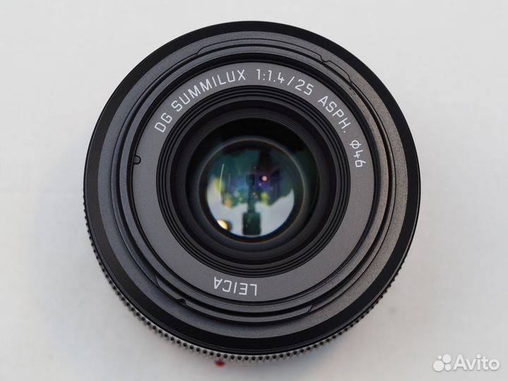 Panasonic Leica 25/1.4 II-версии
