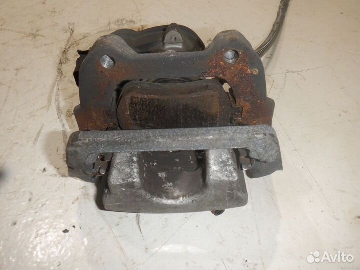 Суппорт задний правый