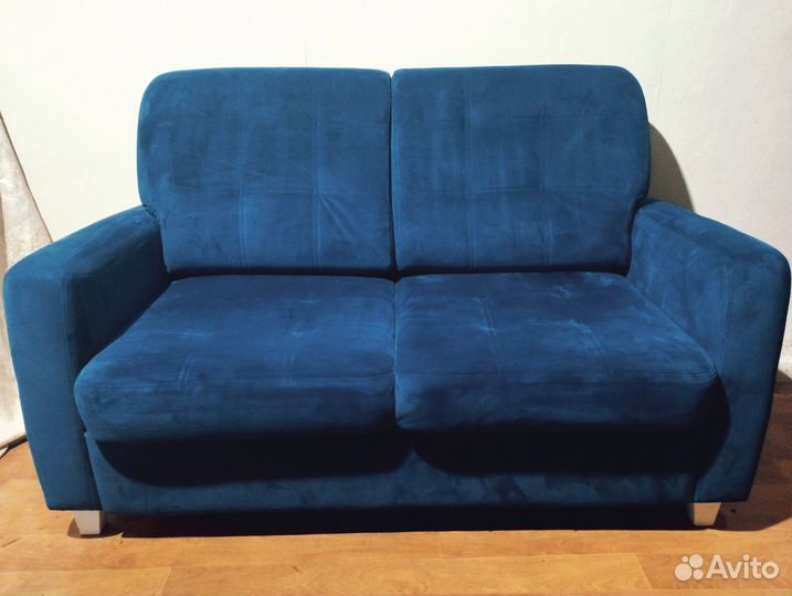 Стильный диван в отличном состоянии. Доставка