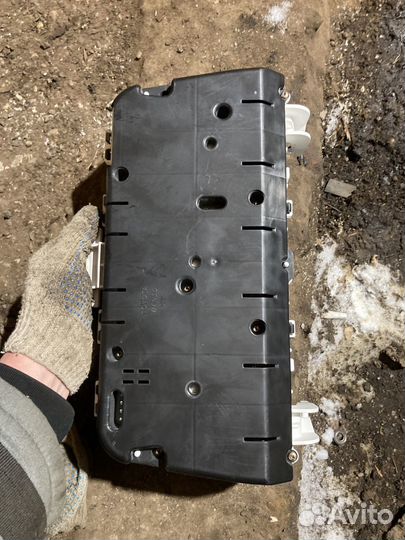 Щиток приборов toyota corolla verso