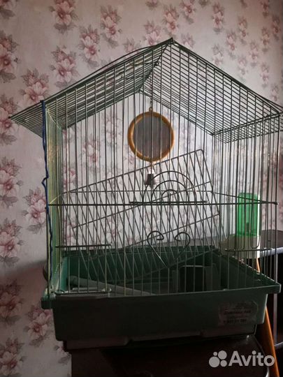 Клетка с аксессуарами для питомцев