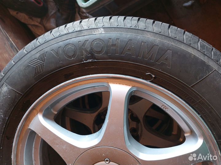 Yokohama BluEarth-ES ES32 195/65 R15 91V