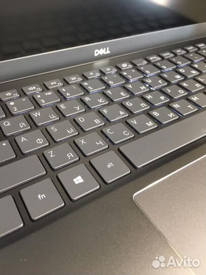 Мощный ноутбук Dell Vostro P130G