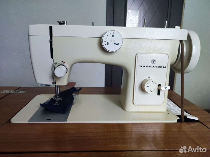 Швейная машина Чайка 132м