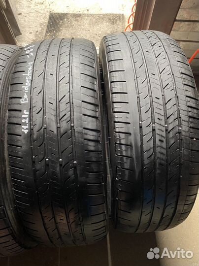 Bridgestone Dueler H/T 215/60 R17