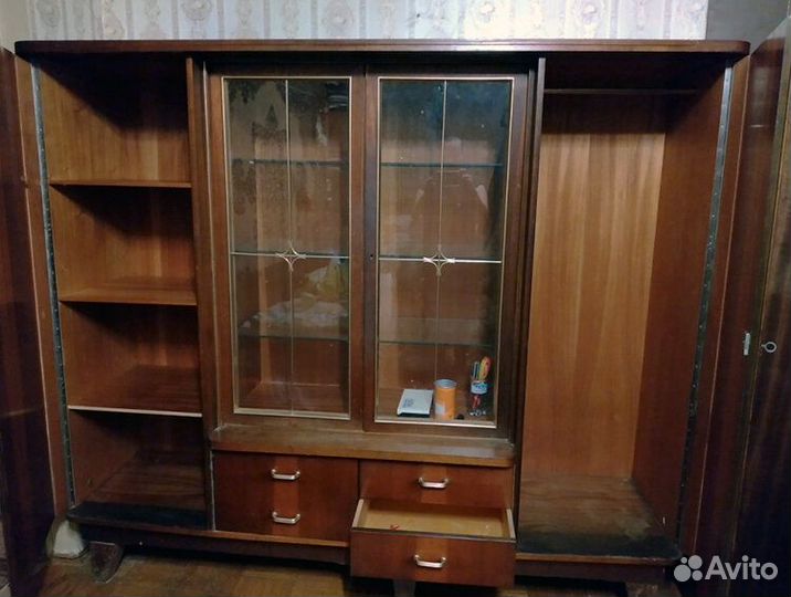 Сервант Хельга (ГДР)