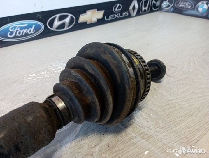 Привод передний Audi A4 B5 2000