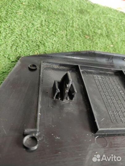 Подставка под ногу Peugeot 307 3C