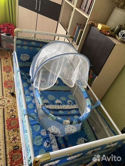 Детская кроватка с люлькой