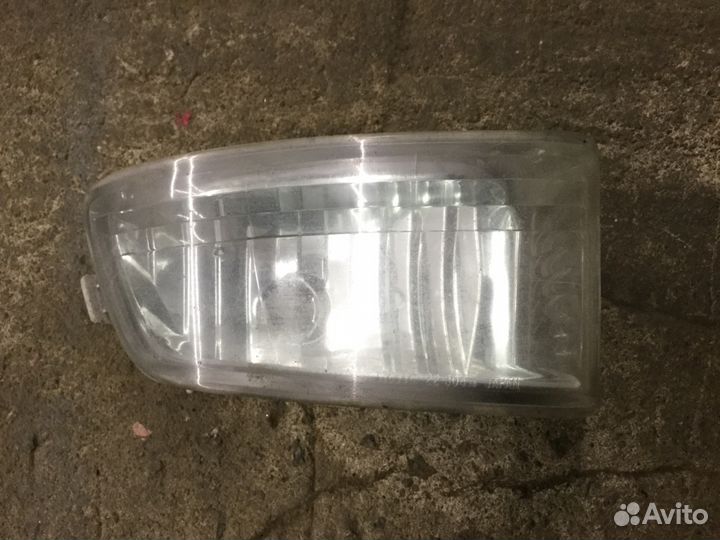 Фара противотуманная правая Тойота Марк 2