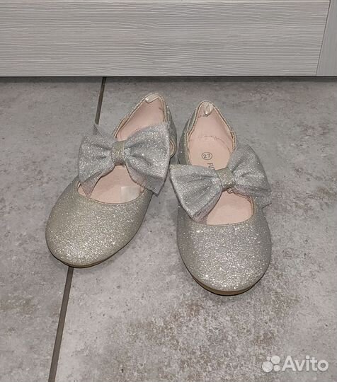 Туфли для девочки 27