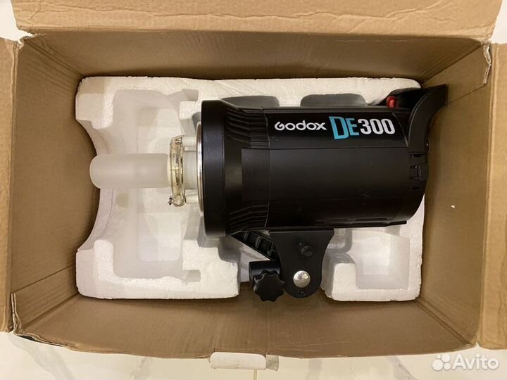 Godox DE300