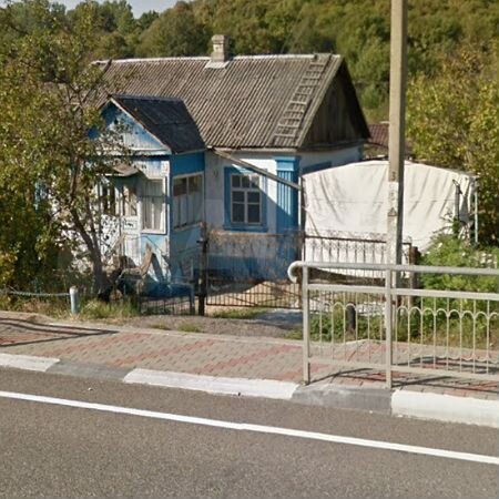 Комната 15 м² в 3-к., 1/1 эт.