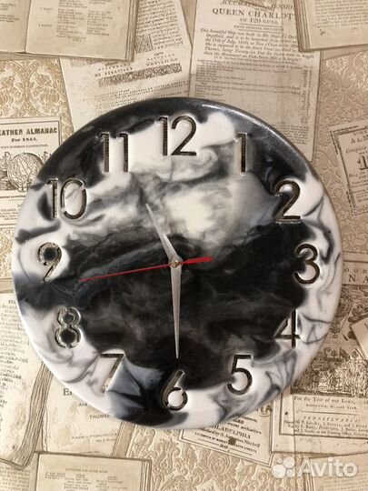 Часы из эпоксидной смолы