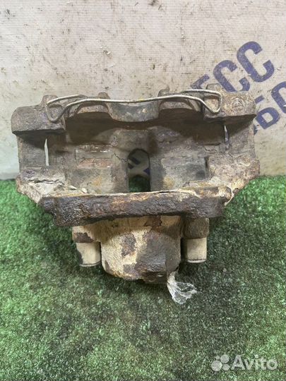 Суппорт передний левый Brilliance M2 4G93 седан