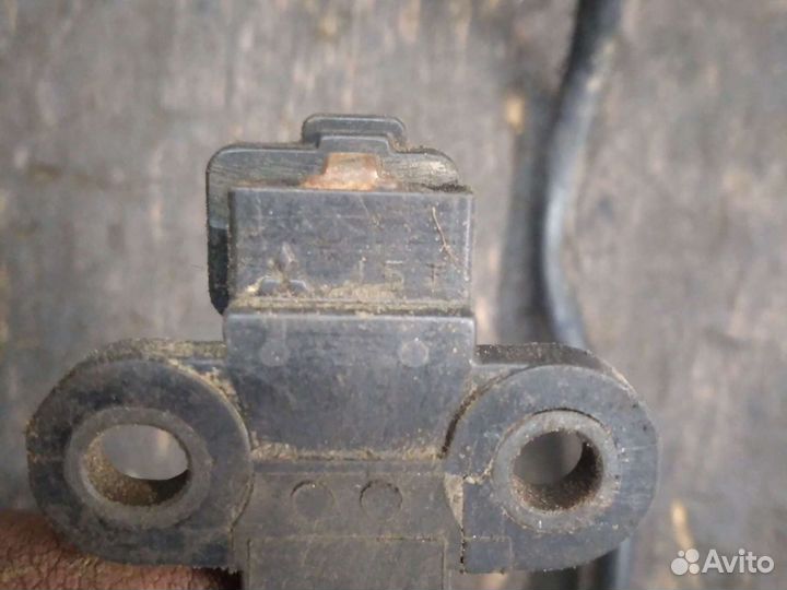 Датчик положения коленвала 6G74 sohc Pajero II