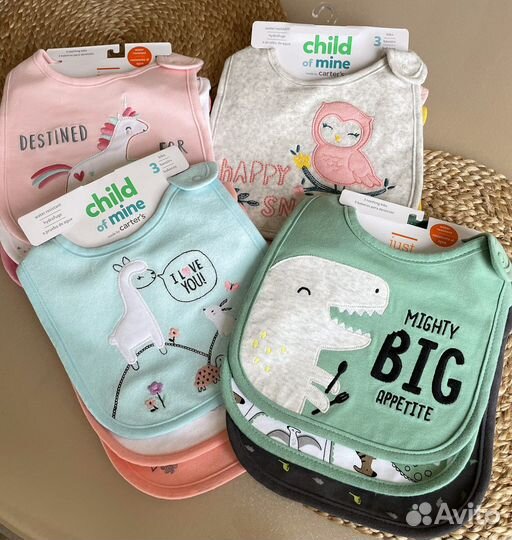 Нагрудники Carters новые комплект 3 шт