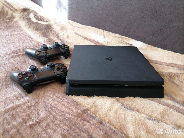 Sony Playstation 4 Slim