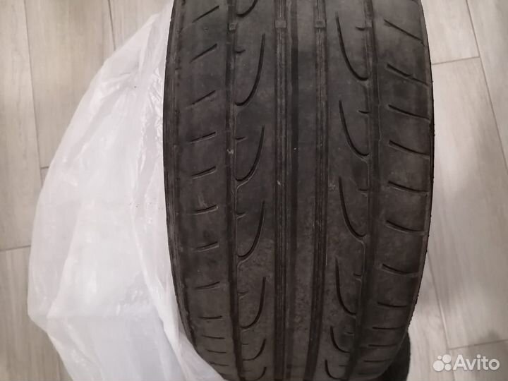 Продаю шины Dunlop sport maxx