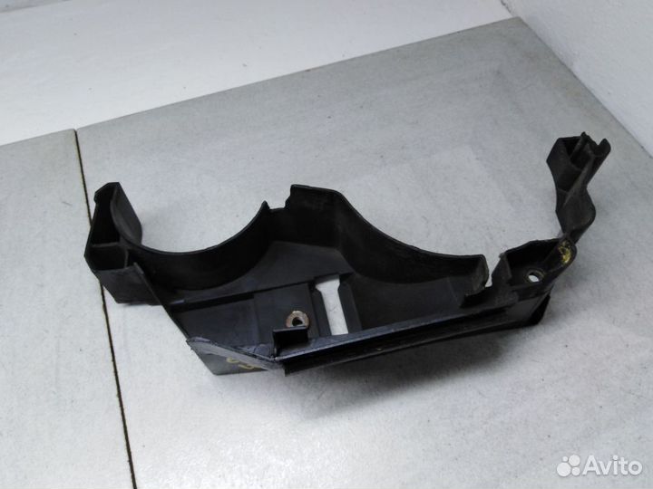 Крышка моторного отсека