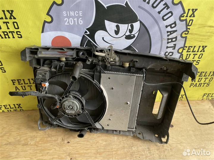 Радиатор всборе с рамкой Peugeot 207