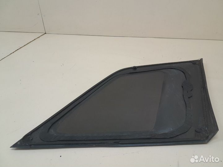 Стекло кузовное глухое левое Suzuki Grand Vitara 2