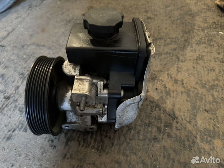 Насос гур MB W211/W203 M271