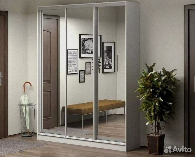 Шкаф купе зеркальный