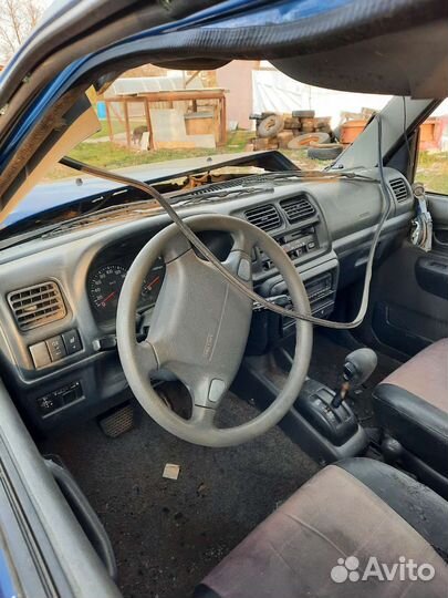 Запчасти салона suzuki Jimny