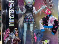 Кукла Monster High Frankie Stein Watzie HHK53