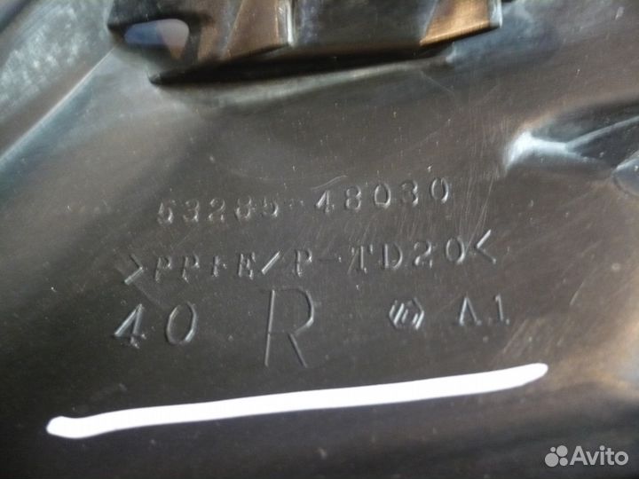 Lexus RX 4 Решетка бампера правая б/у.оригинал