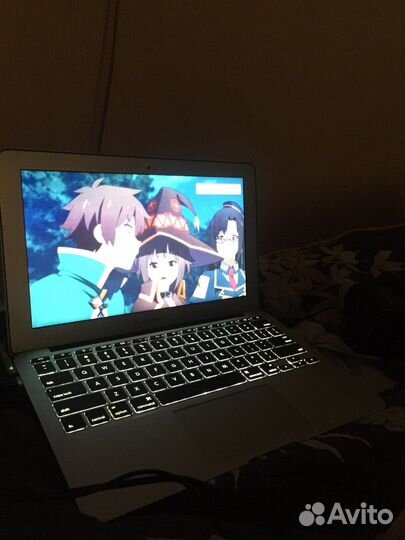 Ноутбук macbook air 11 2011